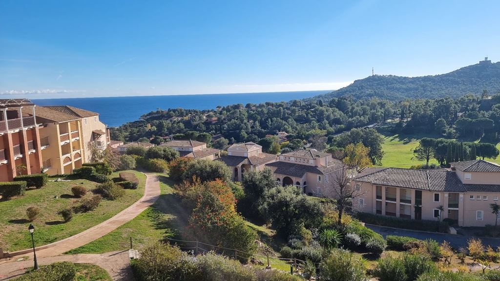 Appartement Duplex ST RAPHAEL 262500€ CAP Ô SUD IMMO Appartement Duplex ST RAPHAEL 262500€ CAP Ô SUD IMMO